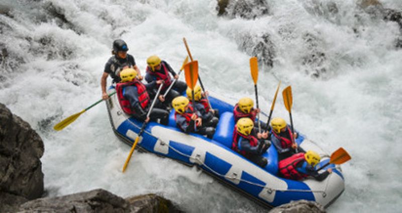 Rafting, miniraft, canoë raft sur le Giffre entre Sixt et Samoëns