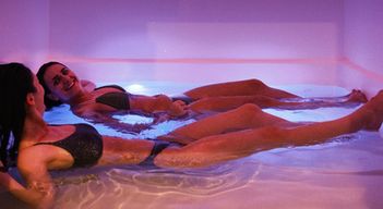 Flottaison en isolation sensorielle à Bordeaux