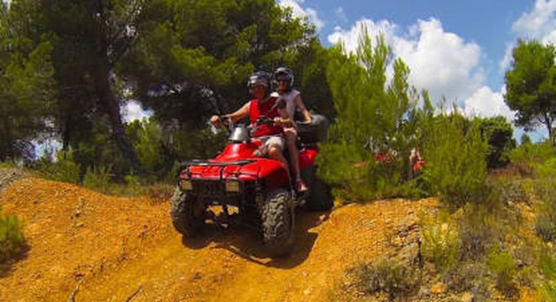 Randonnée en Quad à Rivesaltes près de Perpignan