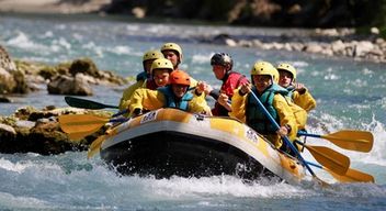 Journée complète de rafting sur le Gave de Pau à Villelongue