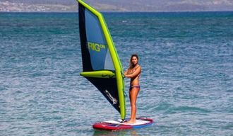 Location d'un paddle à voile au bord du lac de Saint-Cassien à Montauroux