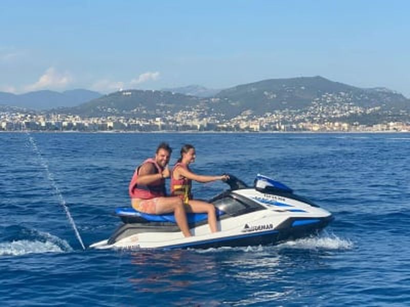 Excursion en jet ski à Nice depuis la plage de Carras
