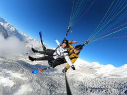 Vol d'hiver en parapente en tandem au-dessus de Verbier