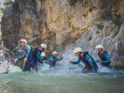 Excursion en canyoning dans le canyon du Rio Verde, près de Nerja
