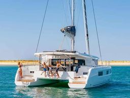 Croisière en catamaran dans le Golfe d’Aigues-Mortes depuis La Grande-Motte
