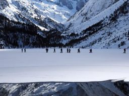 Randonnée en raquettes au lac de Gaube depuis Cauterets