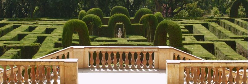 Visite guidée du labyrinthe de Horta