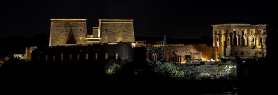 Spectacle son et lumière au temple de Philae