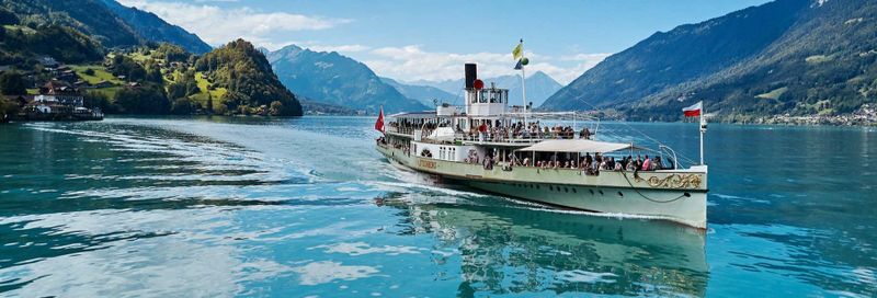 Balade en bateau sur les lacs Thoune et Brienz