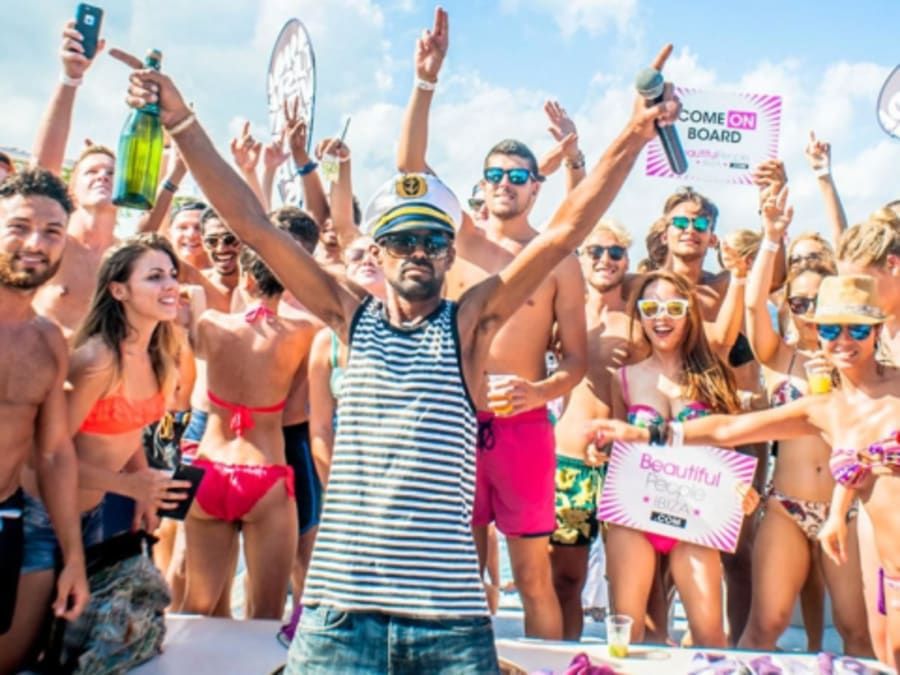 Famous Eat Party en catamaran depuis La Grande-Motte (34)