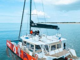 Visite guidée des ports en catamaran à La Grande-Motte (34)