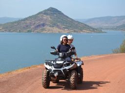 Randonnée Quad au Lac du Salagou (34)