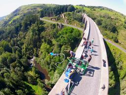 Saut à l'élastique au Viaduc de la Recoumène (43)