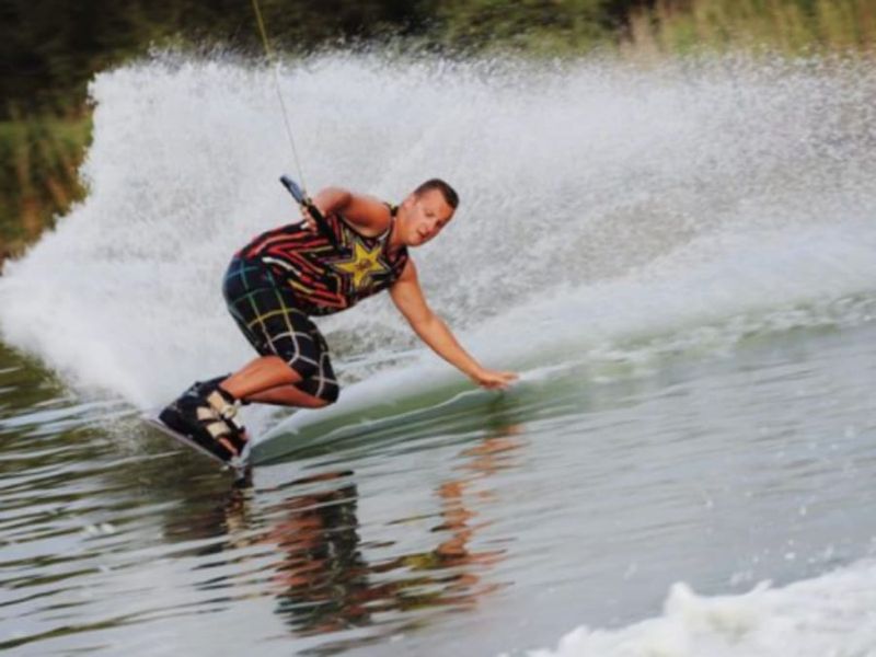 Wakeboard & Ski nautique à Saint-Cyprien (66)