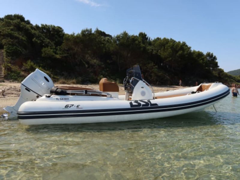 Location de bateau en journée avec ou sans skipper à Hyères (83)