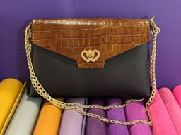 Atelier maroquinerie sac à Lyon (69)