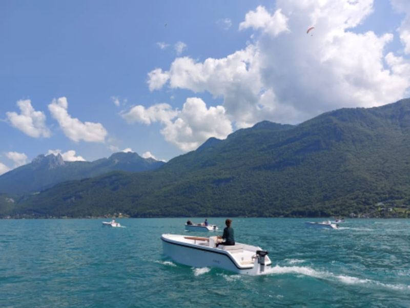 Location de Bateau sans permis à Annecy (74)