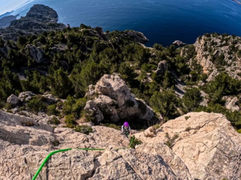 Escalade Grande Voie dans les Calanques de Marseille (13)