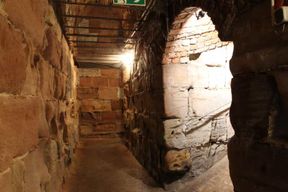 Nuremberg : Visite des tunnels et passages secrets de la muraille de la ville