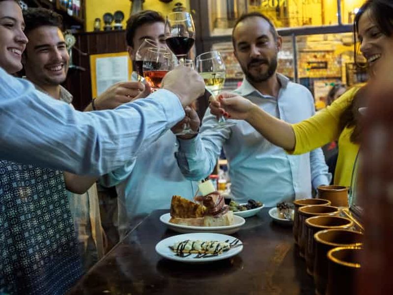 Saragosse : visite à pied de la vieille ville avec des tapas en soirée