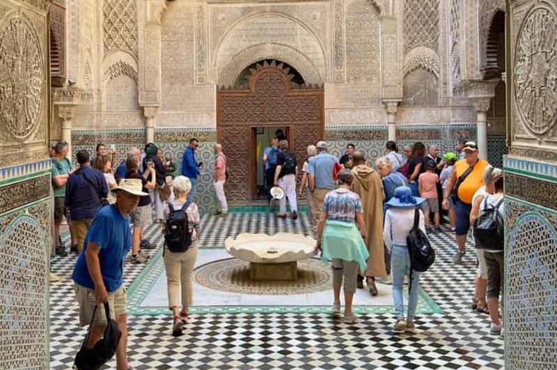 Fès : visite des temps forts de la médersa, du musée, de la tannerie et de la médina