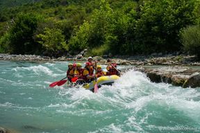 Përmet : rafting sur la rivière Vjosa depuis Përmet ou Berat