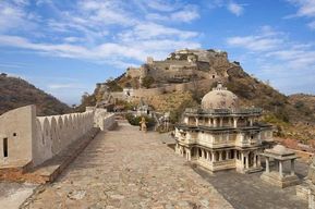 Udaipur - Fort de Kumbhalgarh - Ranakpur - Jodhpur - Débarquement