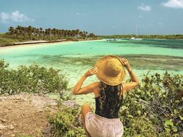 Sainte-Anne : Séance photo privée sur la plage de la Caravelle