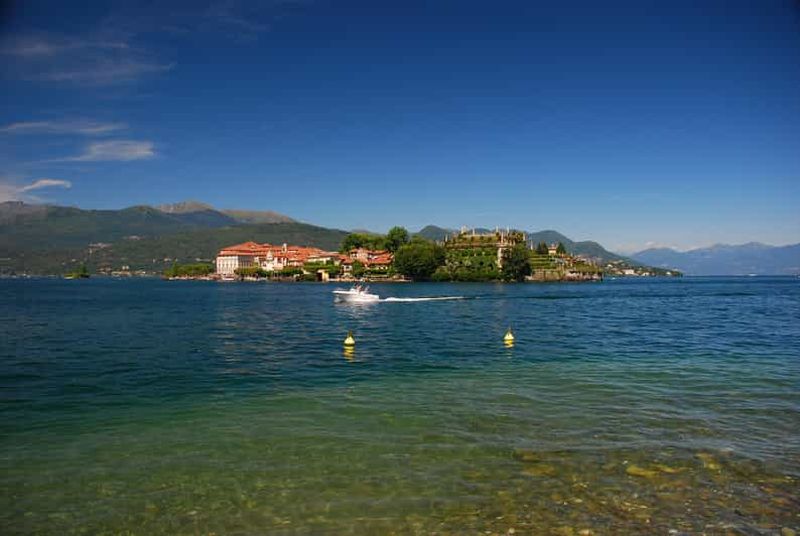 Lac Majeur : billets de bateau-taxi pour les îles Borromées et déjeuner