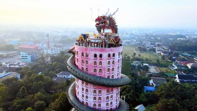Au départ de Bangkok : visite du marché Don Wai, du Wat Samphran et du Lotus Café