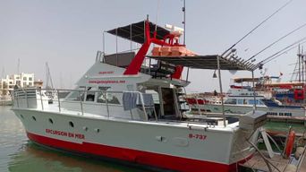 Agadir : tour en bateau avec déjeuner, pêche et jet ski