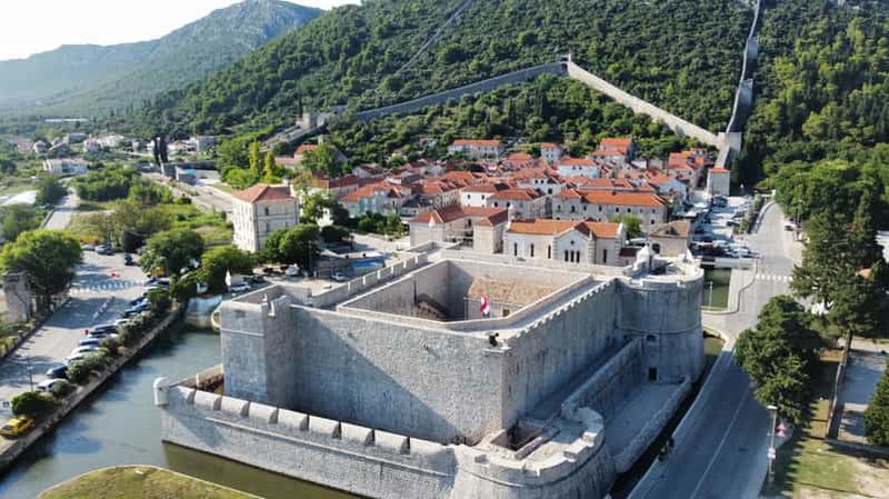 Visite à pied privée de Ston avec visite des remparts et des salines