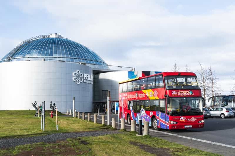 Reykjavík : Bus Hop-On Hop-Off et billet d'entrée au musée Perlan