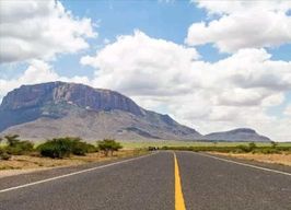 Nairobi : 4 jours dans le désert de Chalbi, l'oasis de Kalacha et le lac Turkana
