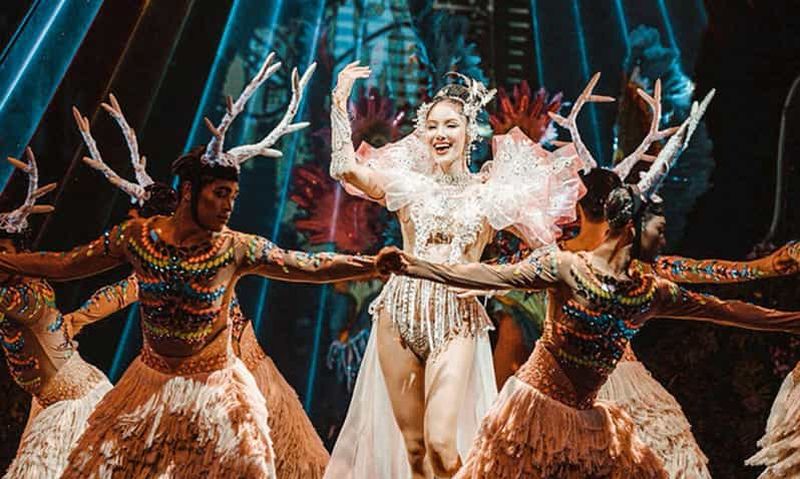 Phuket : billets pour le Simon Cabaret Show, trois premières rangées en option