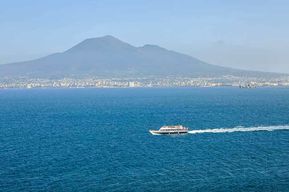 Au départ de Sorrente : Croisière d'une journée à Positano et Amalfi