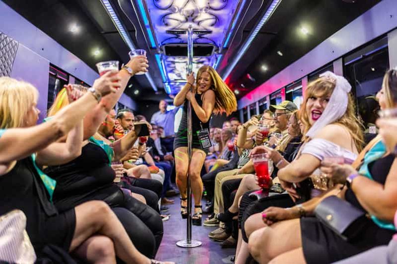 Vegas : tournée des clubs de 4 heures avec expérience en bus de fête