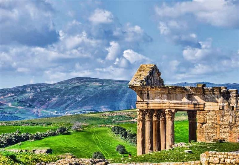 Au départ de Tunis : visite d'une jounée privée à Uthina et Dougga