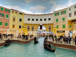 Doha Qatar : Points forts de la ville et promenade en gondole dans le centre commercial Villaggio