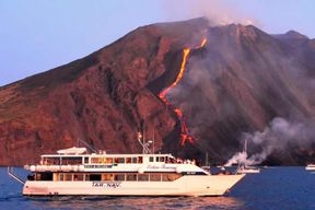 Au départ de Milazzo : excursion nocturne en bateau à Panarea et Stromboli