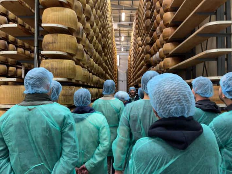 Visite culinaire au parmesan et au balsamique avec le musée Ferrari