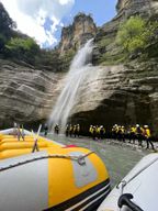 Çorovoda : rafting et tubing dans le canyon d'Osumi