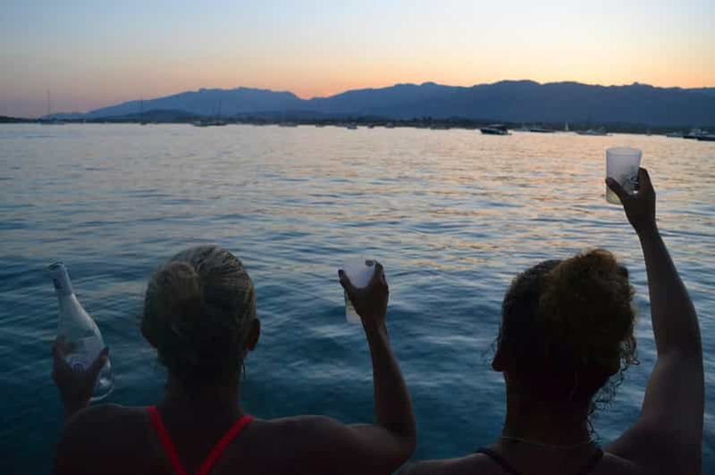Santa Giulia : croisière au coucher du soleil et apéritif
