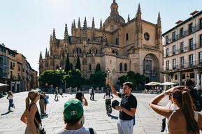Madrid : visite de Tolède et Ségovie avec cathédrale, Alcázar et déjeuner