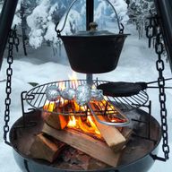 Gastronomie secrète dans la forêt d'Oslo : chef privé et festin local