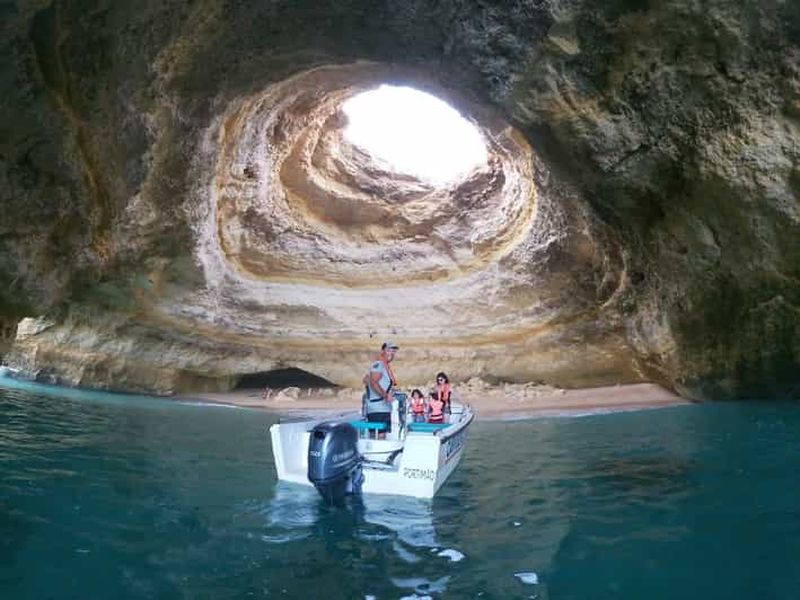 De Carvoeiro: grottes de Benagil et excursion en bateau à Praia da Marinha