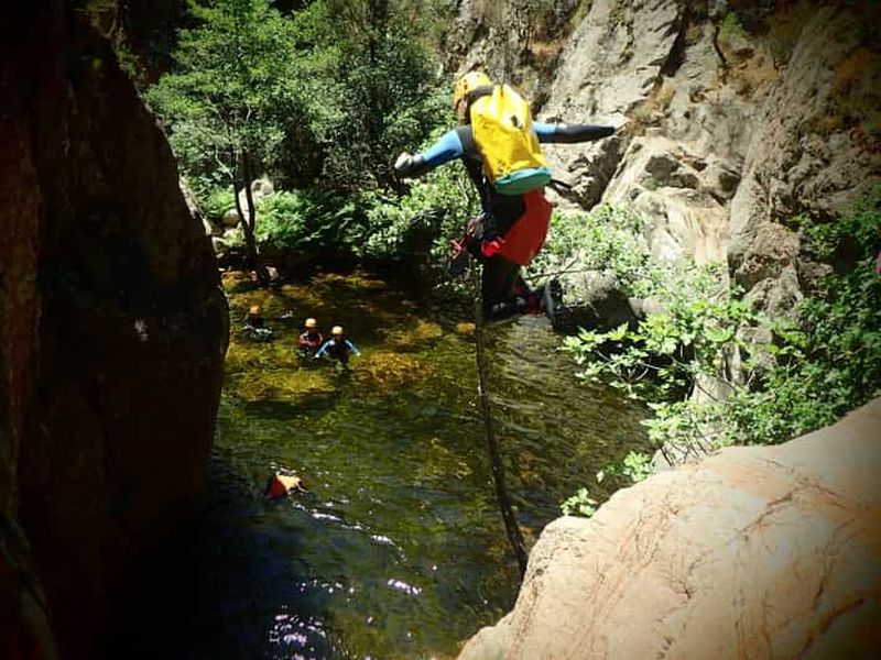 Propriano : Canyon de Baracci Canyoning pour débutants