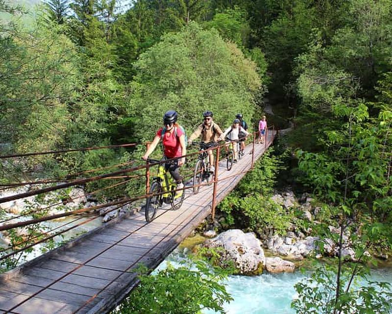 Excursion en E-bike dans la vallée de Soča : L'explorateur ultime