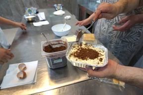 Naples : cours de cuisine, pizza napolitaine et tiramisu