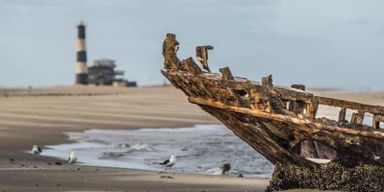 Désert du Namib : lacs salés roses, colonie de phoques et Moon Valley
